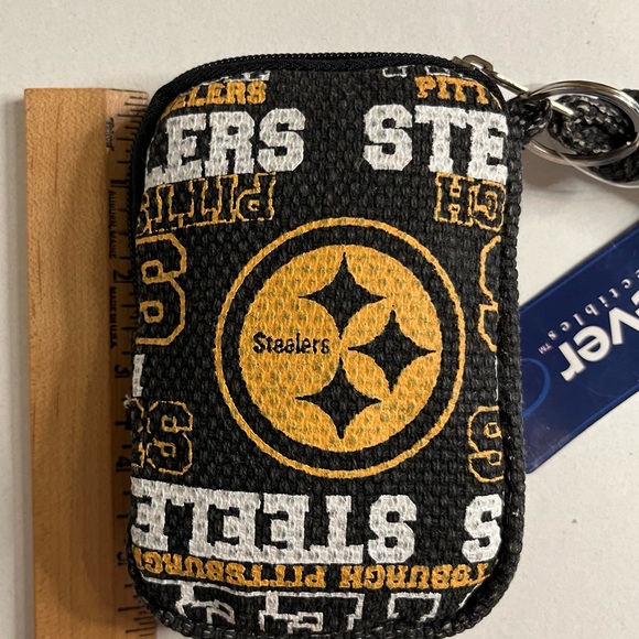 NFL Pittsburgh Steelers Detachable Crossbody Wallet ~ Forever Collectibles - Picture 5 of 6